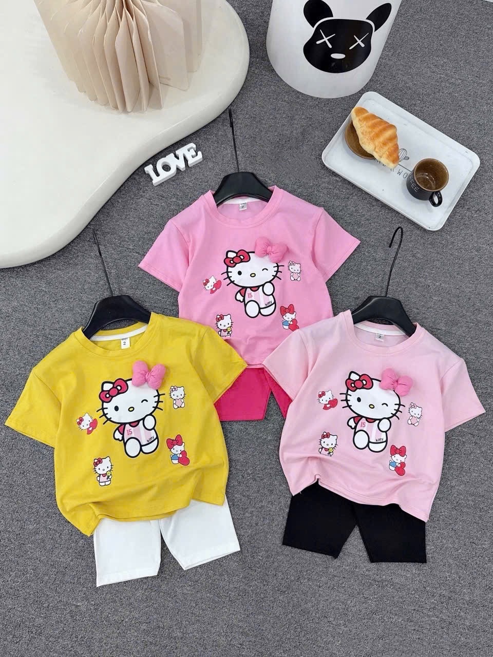Sét bộ kitty hình nơ nổi quần legging bé gái