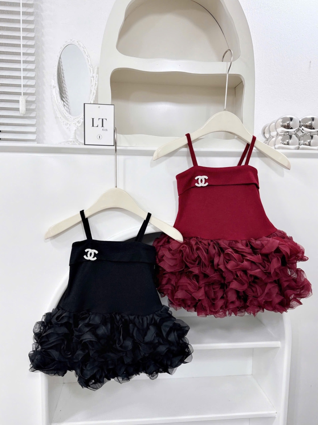 Váy 2 dây thân bồng hoa bé gái