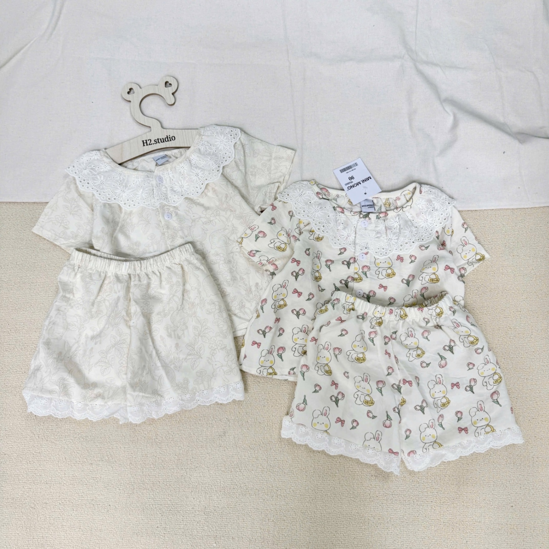 Sét 2 pijama cổ ren bé gái
