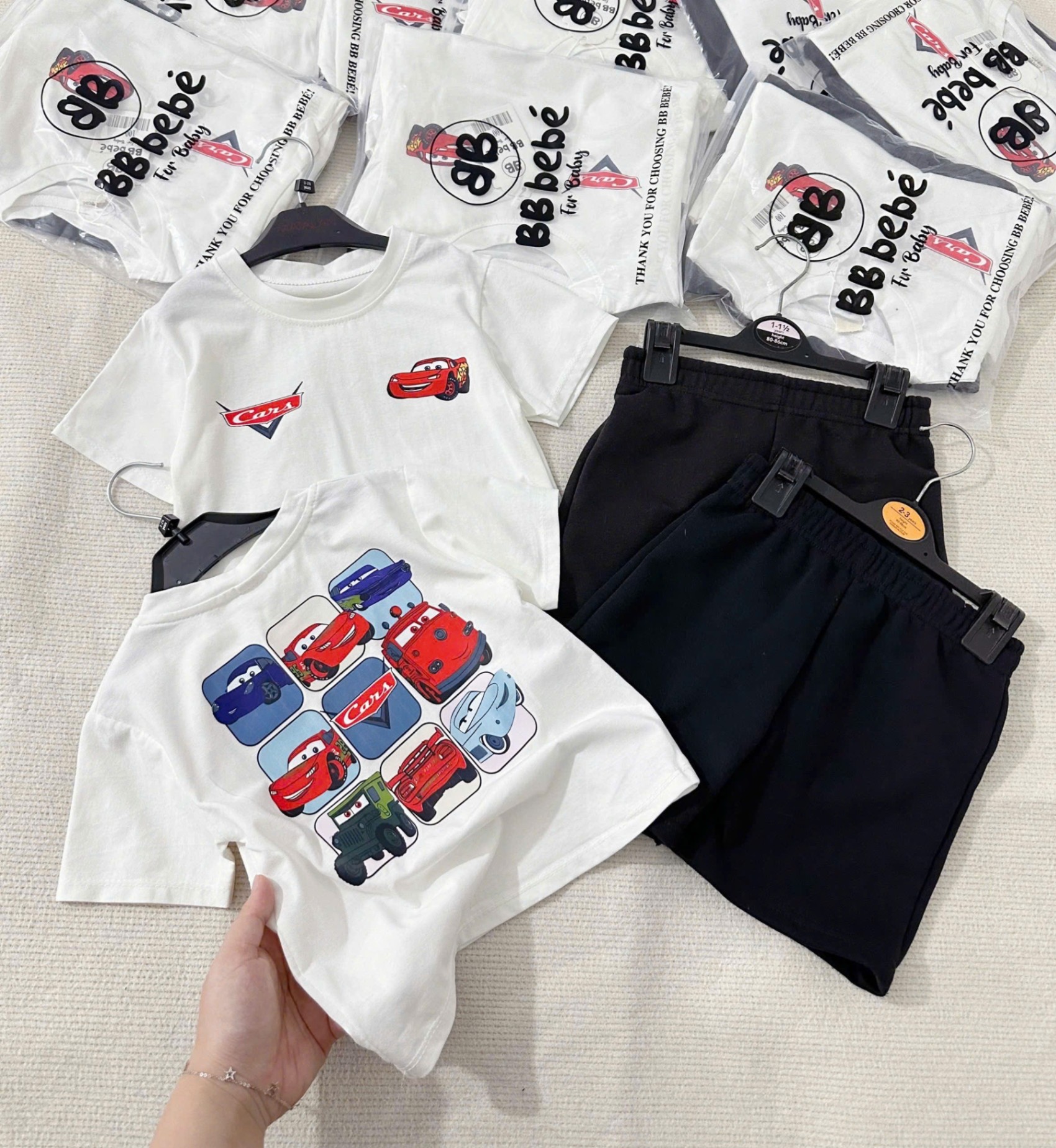 Seo VNXK: Bộ cotton ô tô trắng quần đen Còn 90- 100-120 #64k/bộ