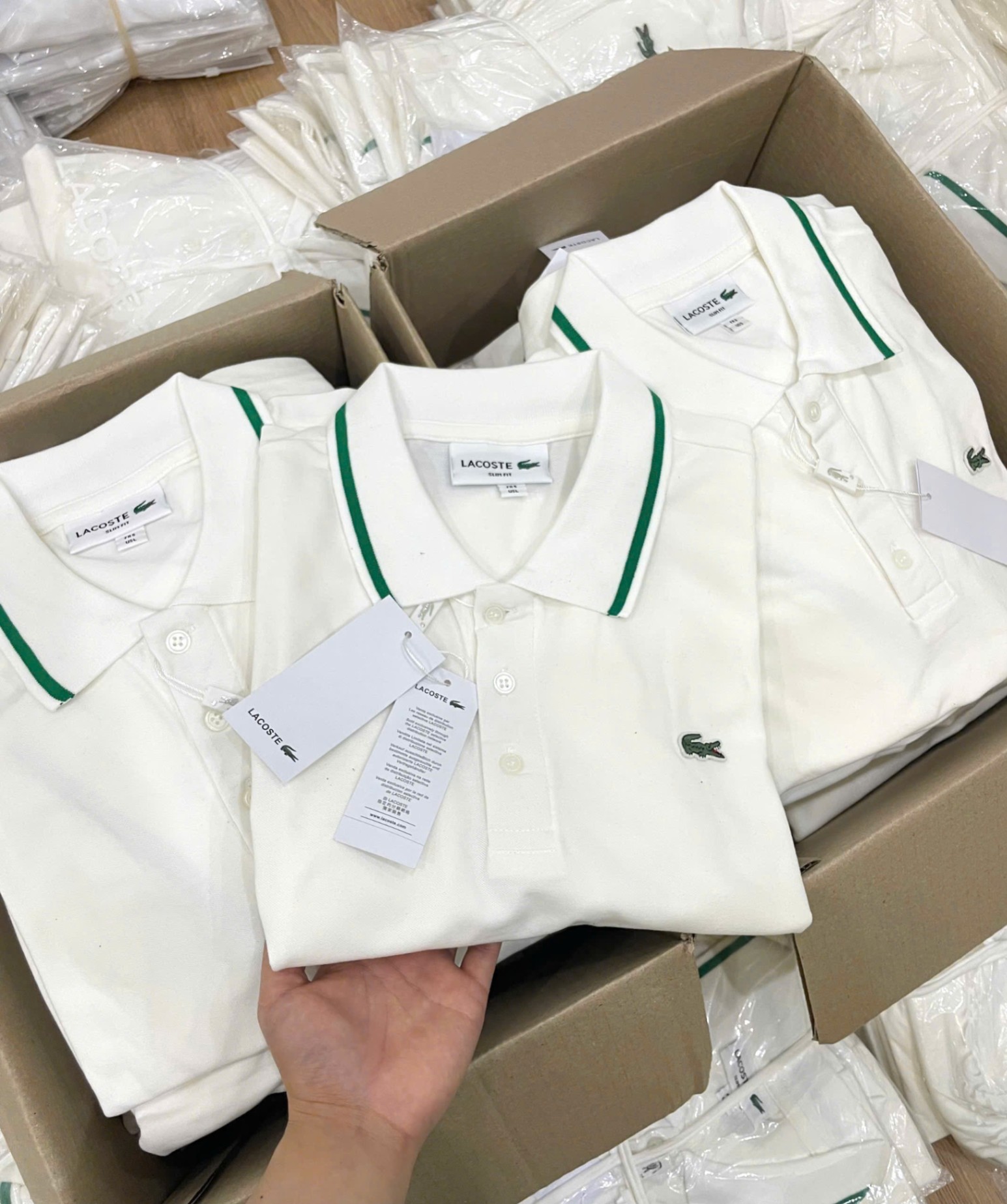 Còn 2c sz S seo #130k Áo phông Lac cote
