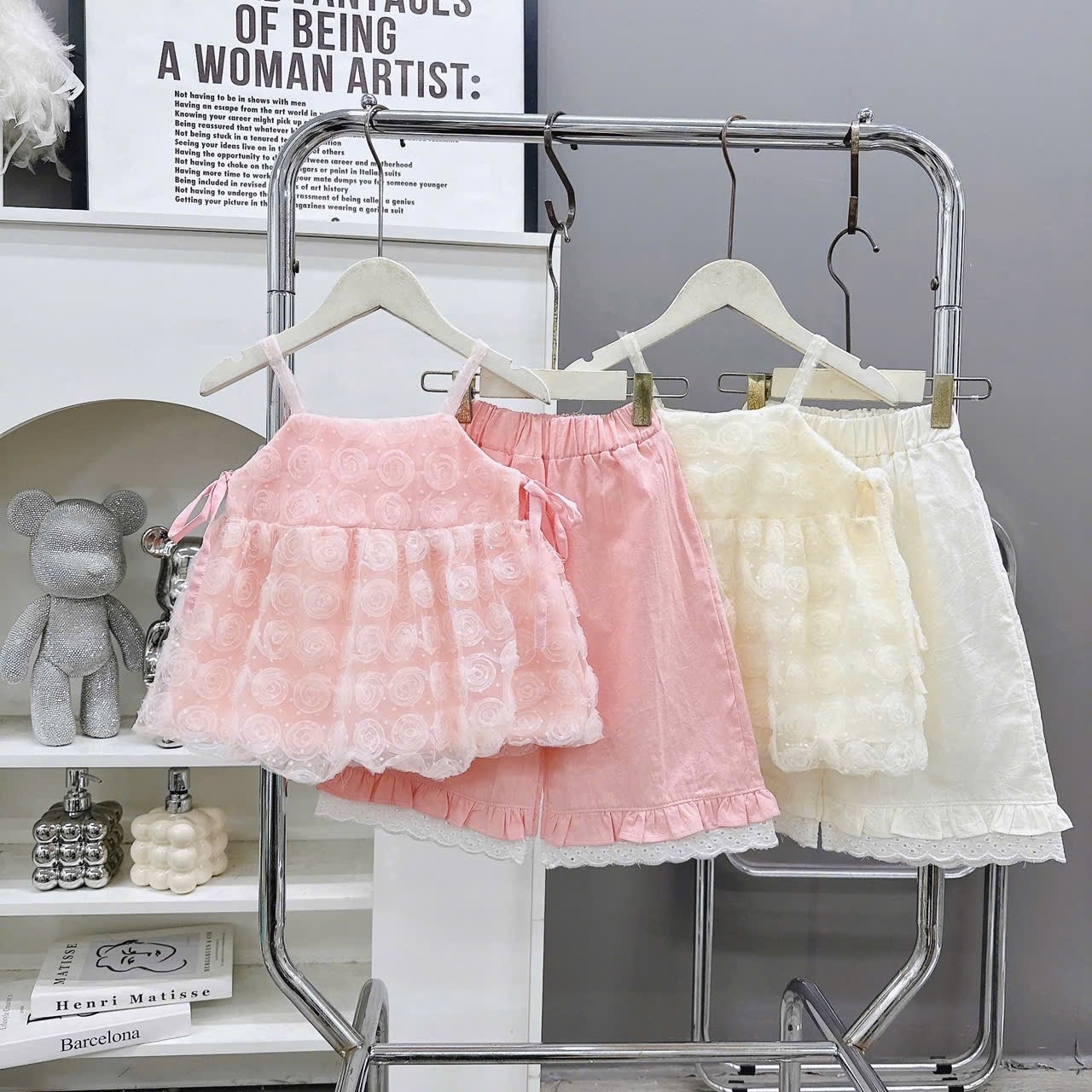 Sét áo kết hoa 2 dây hồng kem quần xuông bé gái