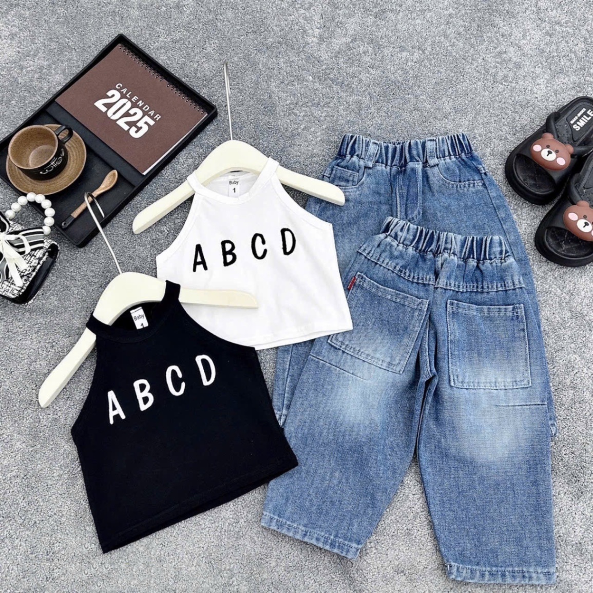 Sét áo chữ abc quần bò xanh bé gái