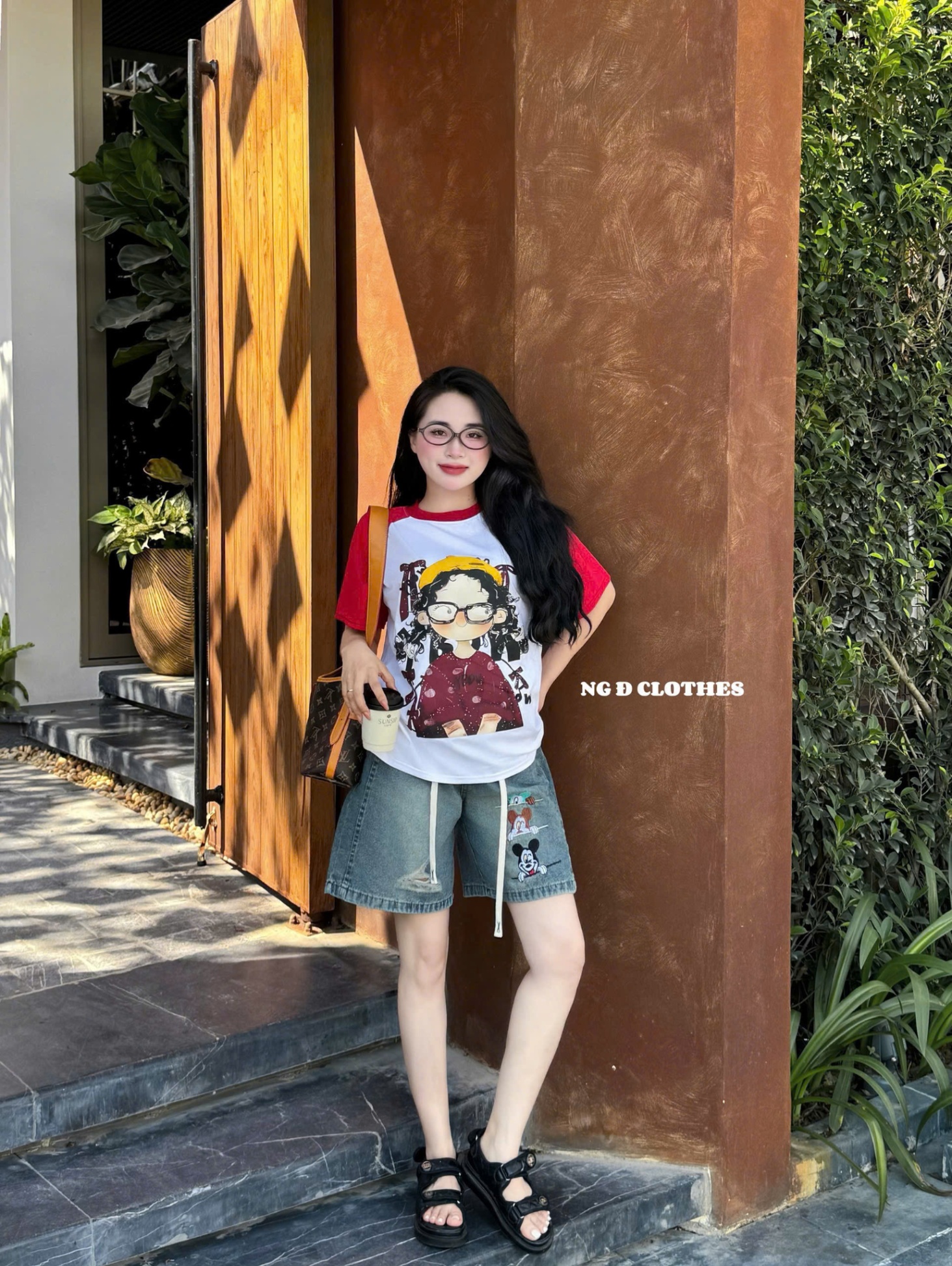 Set quần jean áo cotton in hình cô gái