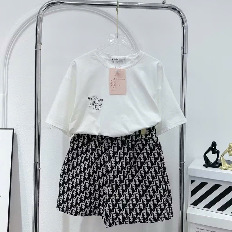 1 trắng 40-53kg sz sale #65k