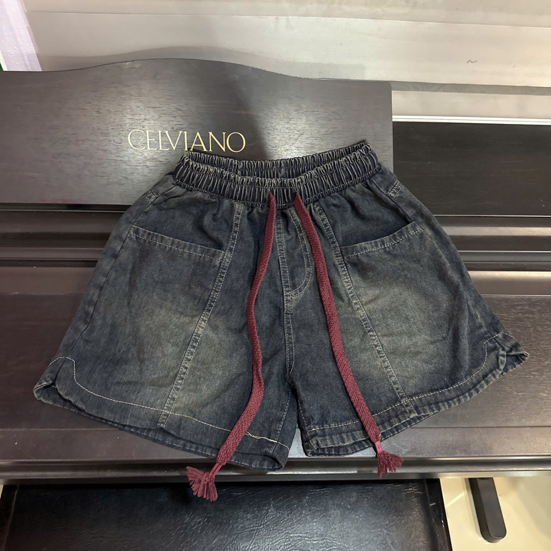 Sooc jean QC thêu đẹp Còn sz s m