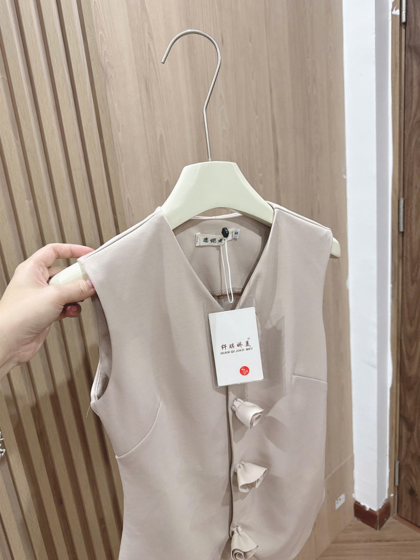 Còn 2s 2m sale 75k/c