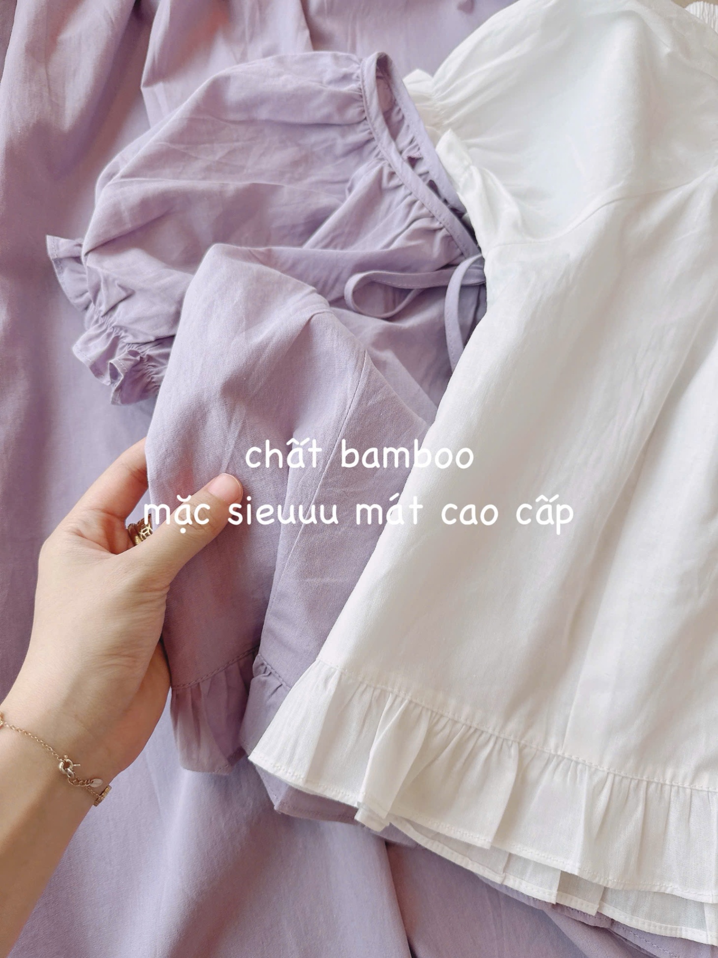 Seo set váy Còn 2 trắng sz m l sale 180k