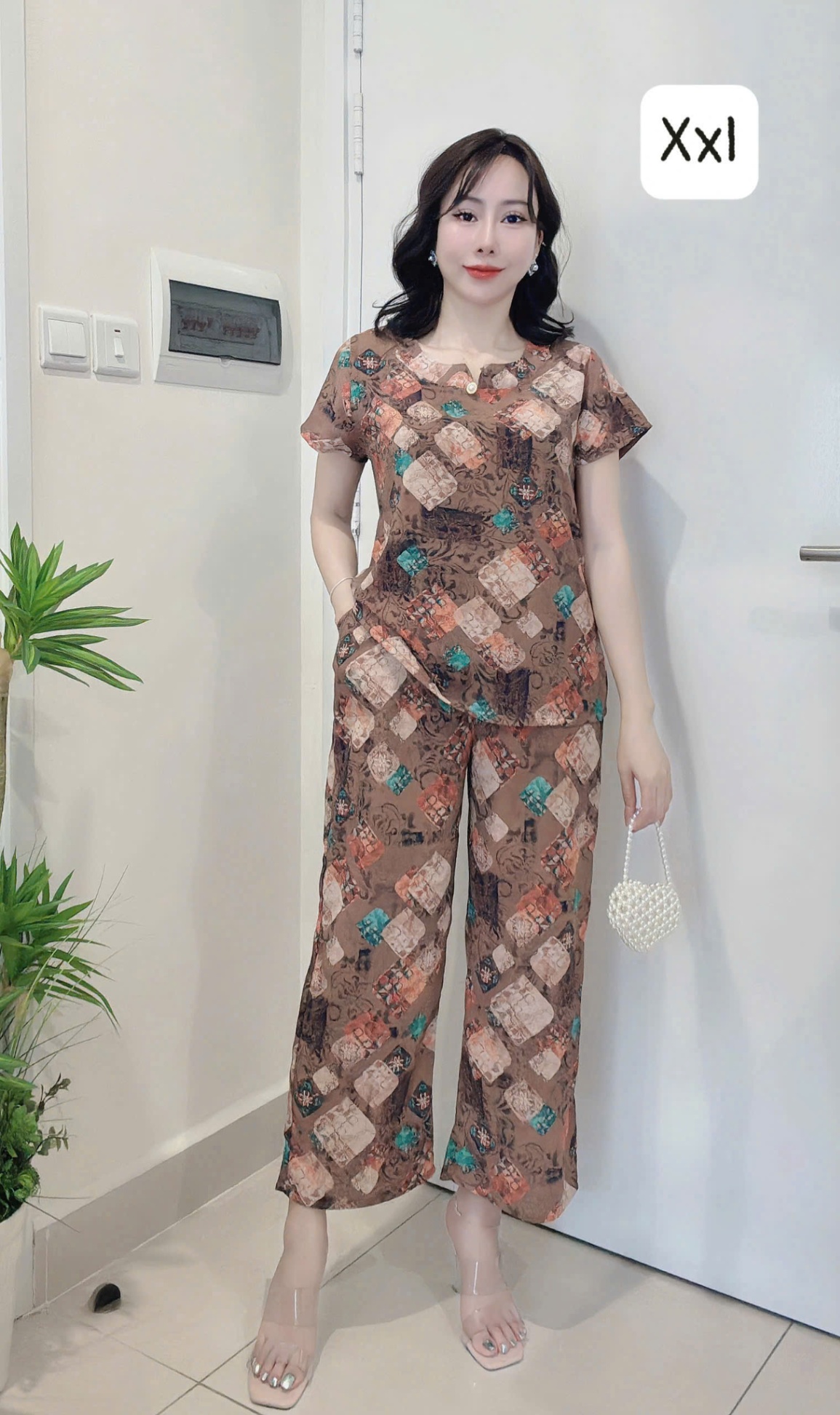 Còn 10 bộ lanh như ảnh xả #95k/b lanh quần dài Lanh lụa hàn châu ko phải lanh thường Size xl 40-51kg Size 2xl : 52-57kg Size 3xl: 57-65kg