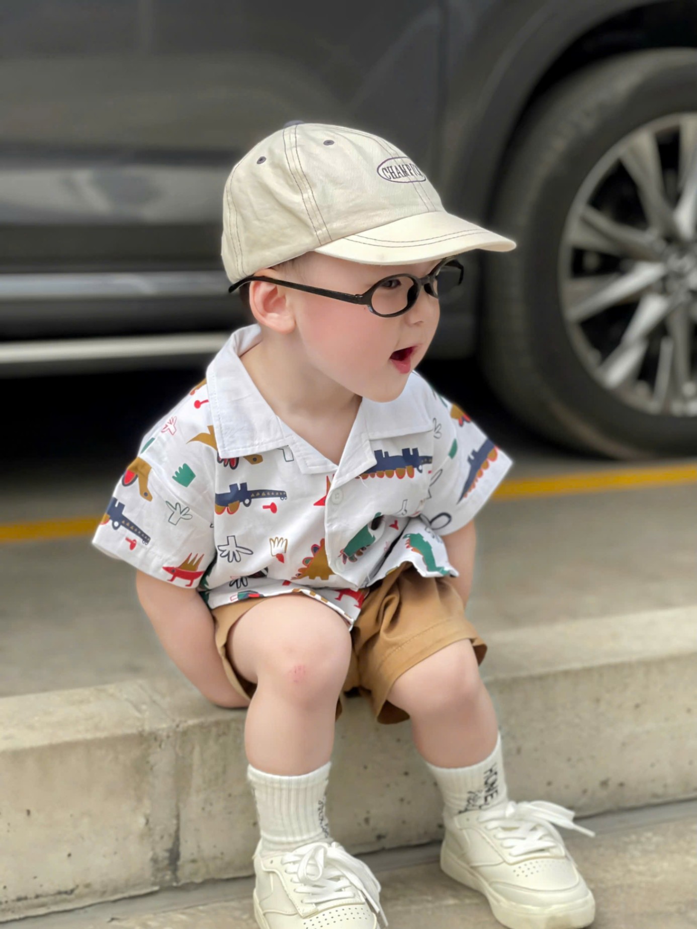 Xưởng còn 100 set sale #70k/1 set Áo đũi khủng lomg mix quần kaki