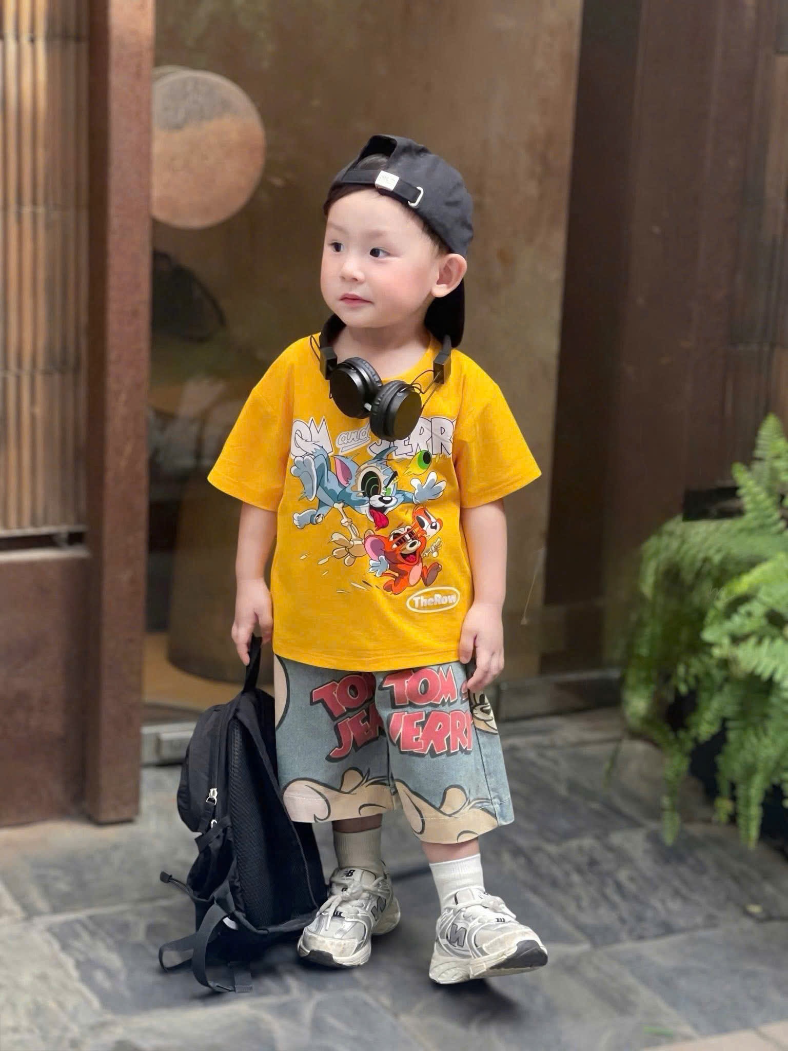 Sét áo cotton Tom&Jerry quần jean bé trai VNXK