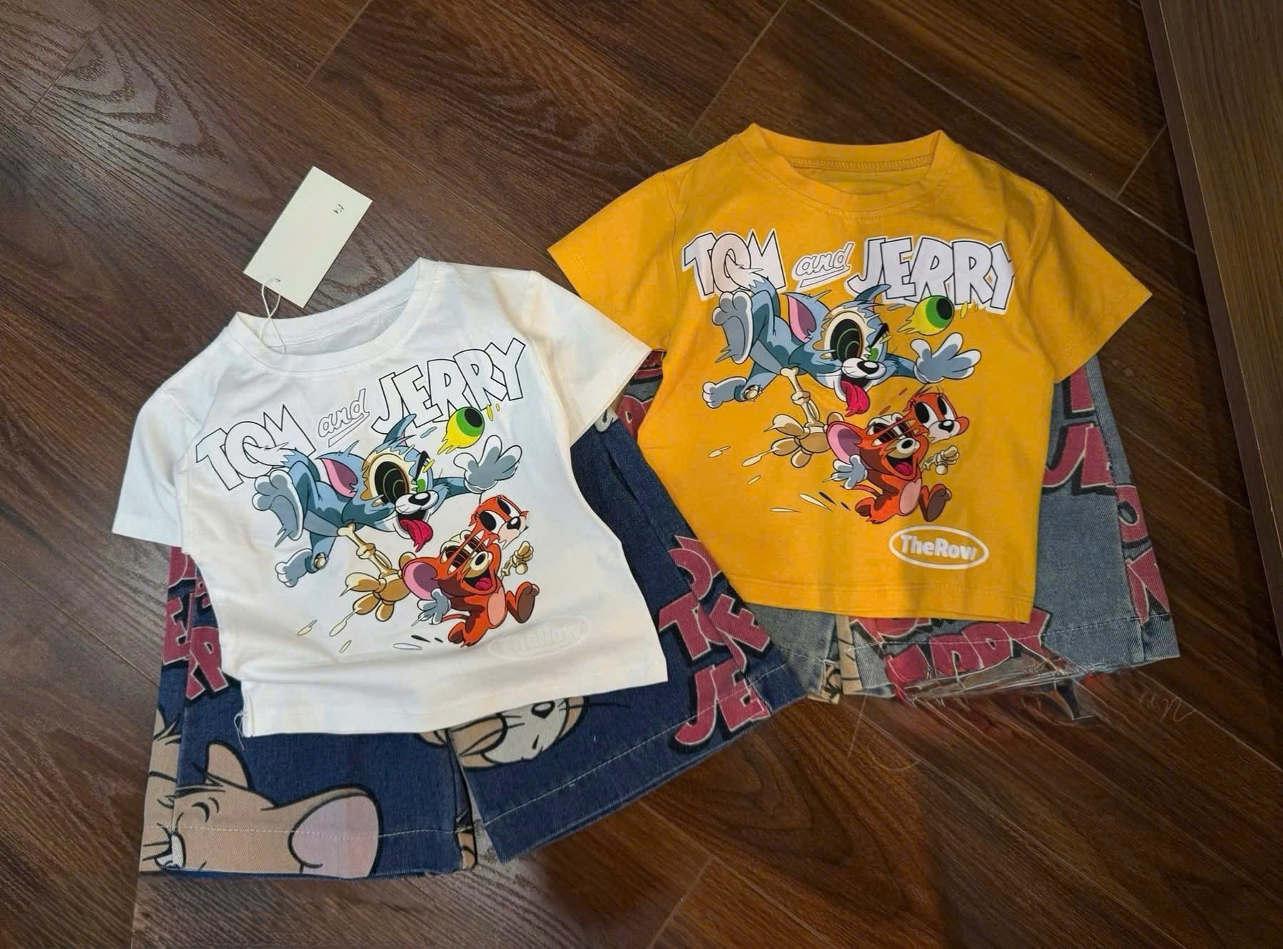 Sét áo cotton Tom&Jerry quần jean bé trai VNXK
