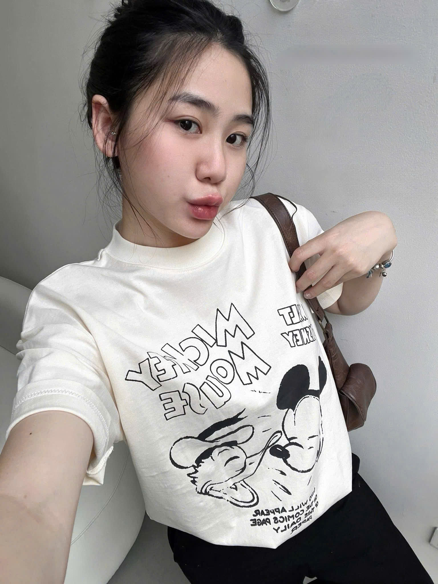 Áo cotton kem Mickey nữ AN1