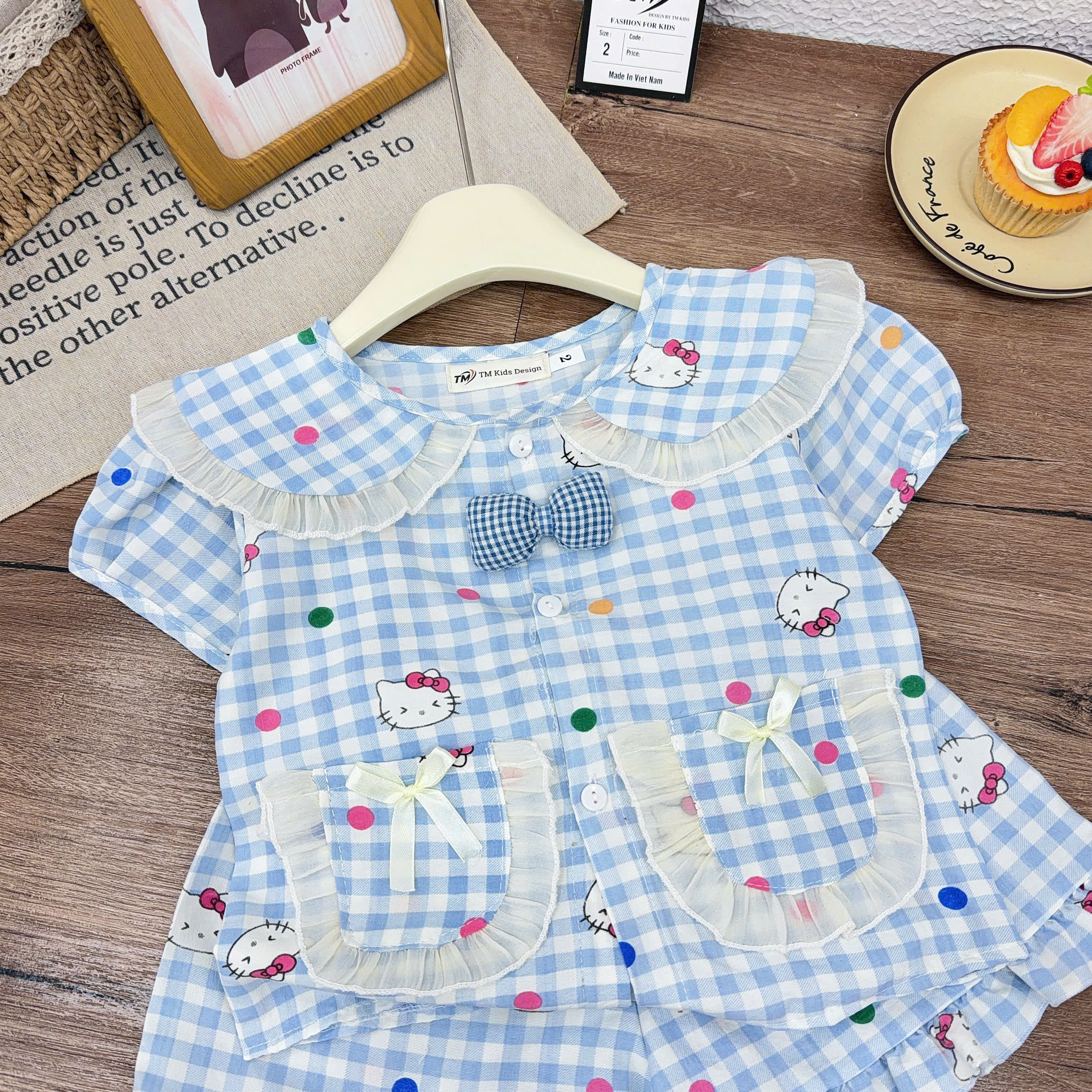 Bộ Pizama kẻ 3 màu HELLO KITTY mùa hè bé gái TM