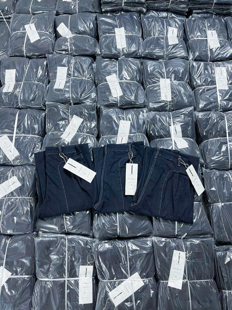 Xả L 55-62kg: Quần Jean mềm màu xanh tối ống suông to QJ9 #109k