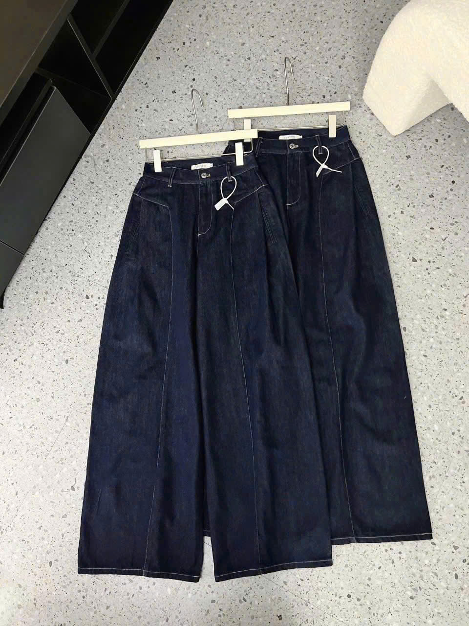 Xả L 55-62kg: Quần Jean mềm màu xanh tối ống suông to QJ9 #109k