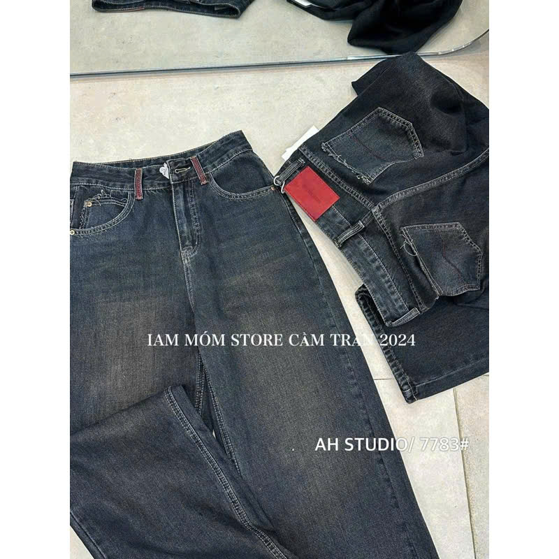 Quần jean nữ dáng dài suông gắn mác đỏ túi sau QJ53
