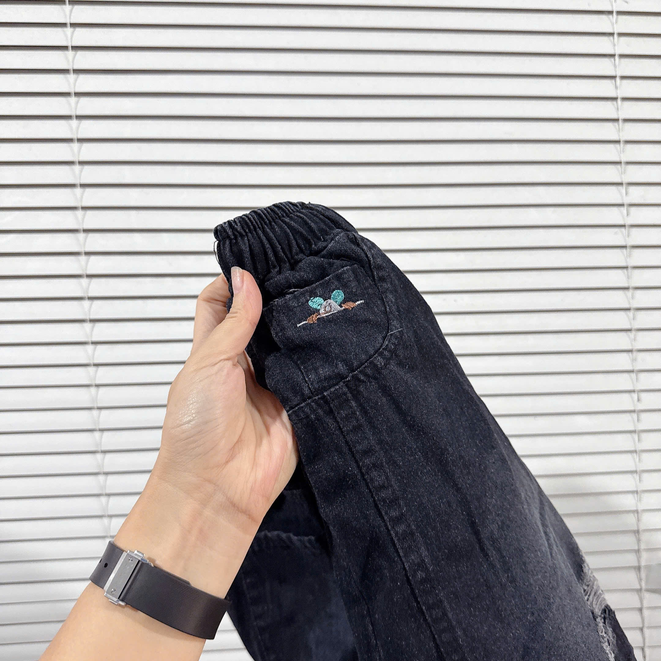 Sét áo cotton vàng in Mickeyy quần đùi jean cạp chun hè nữ B1