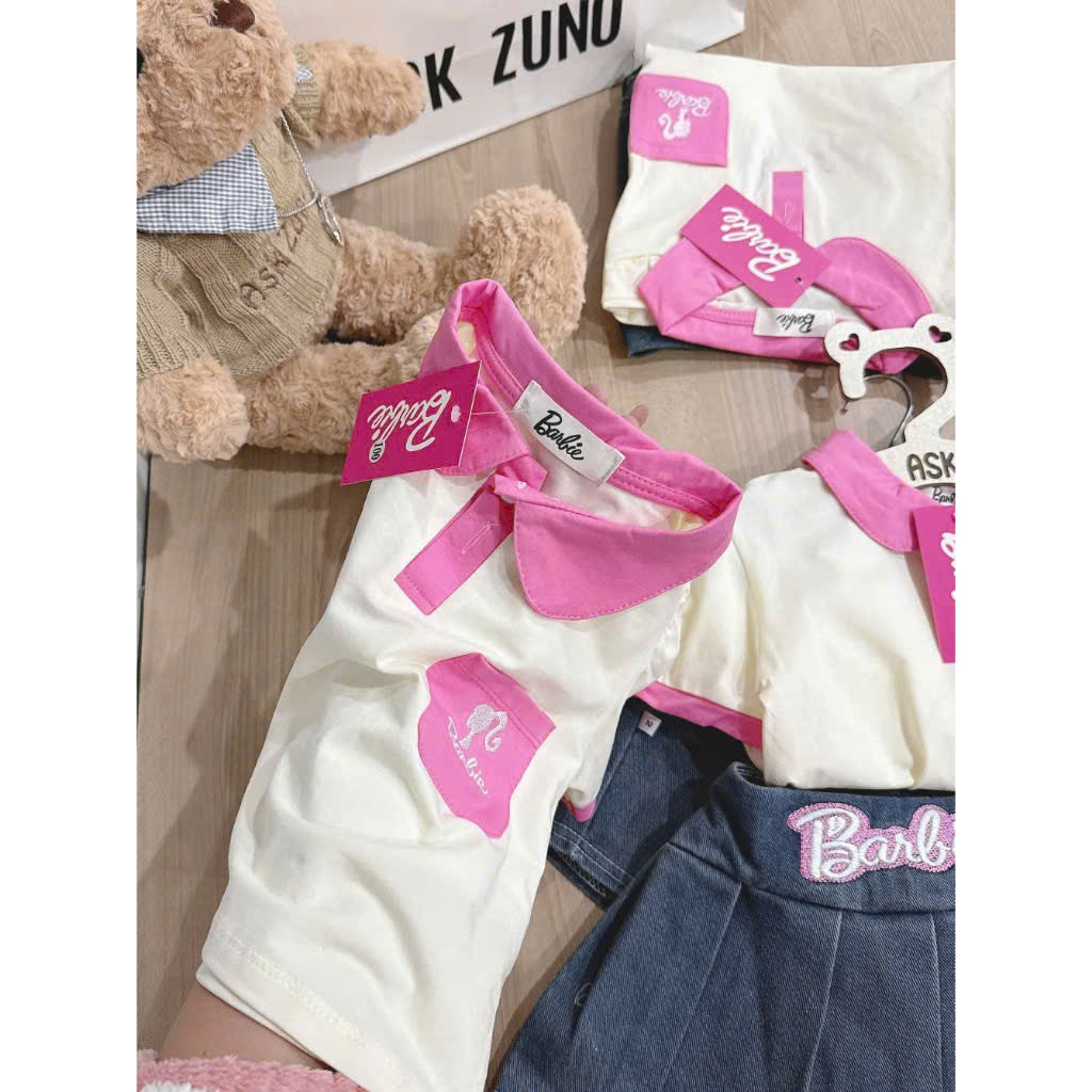 Xả S90 9-11kg: Sét áo polo kem cổ hồng chân váy jean xếp ly HG3