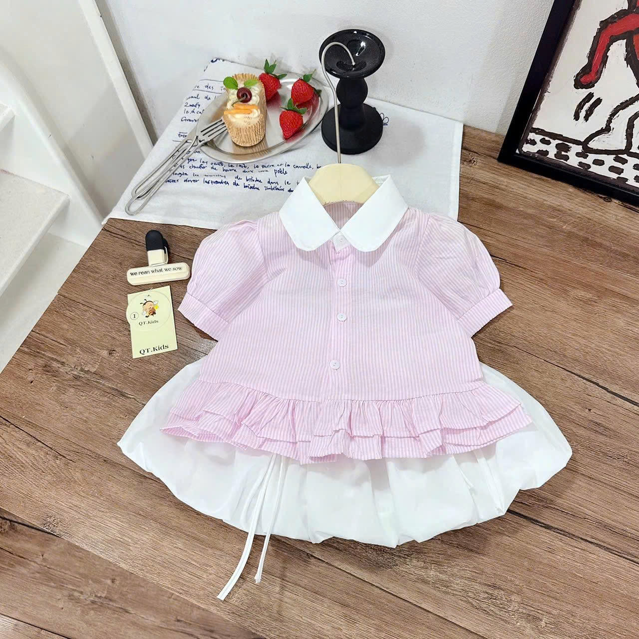 Sét áo sơ mi sọc thân bèo chân váy bồng bé gái