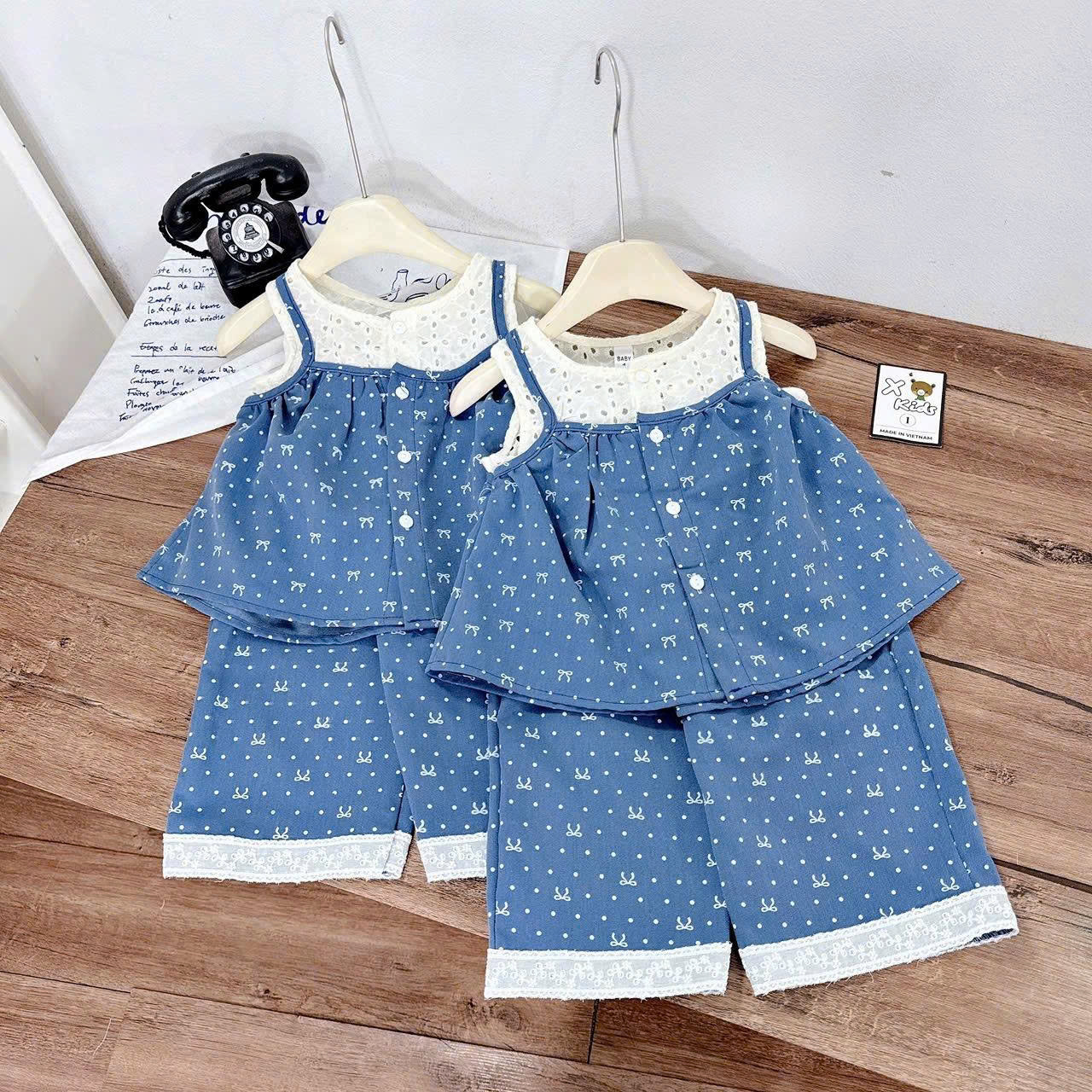 Sét bộ bò giấy phối ren quần xuông bé gái