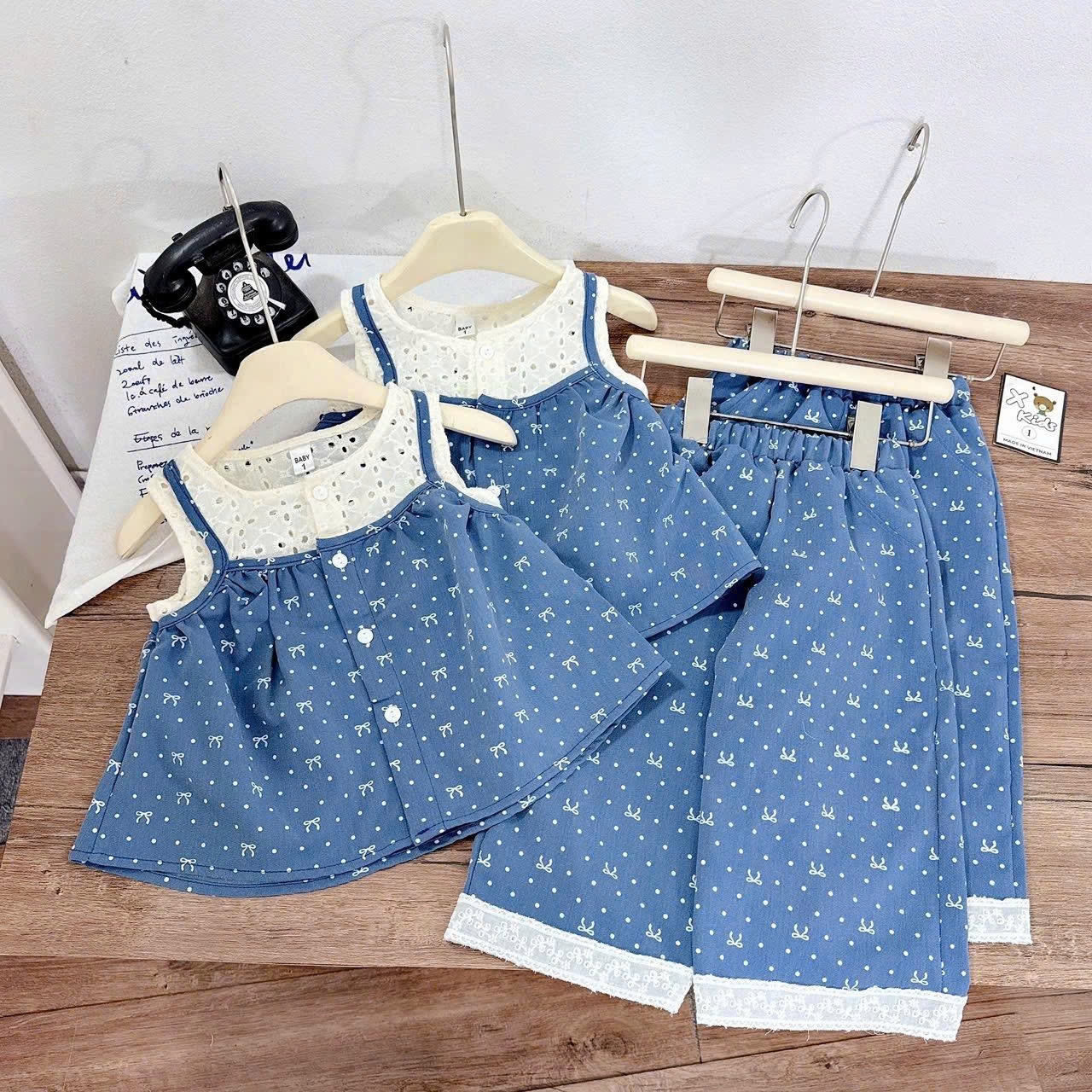 Sét bộ bò giấy phối ren quần xuông bé gái