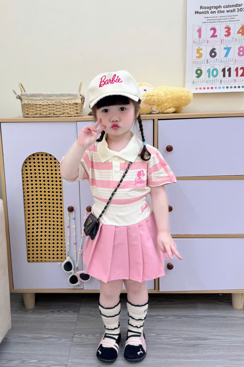 ASK Set váy kèm mũ BARBIE thêu bé gái VNXK
