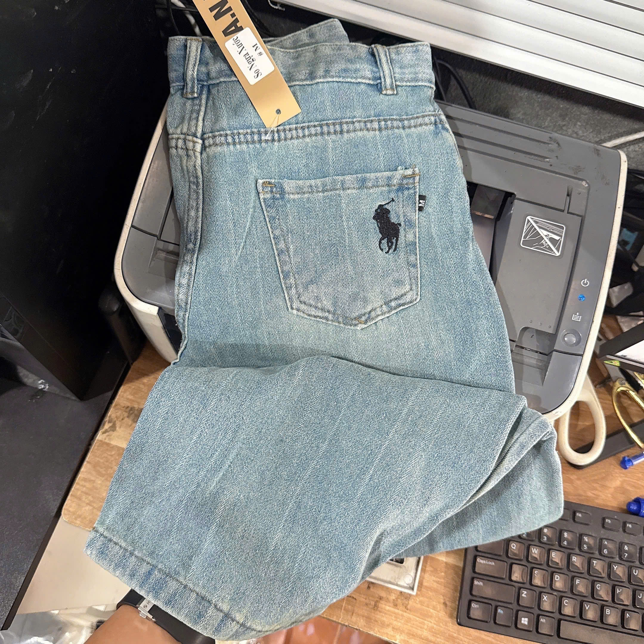 Xả S-50kg : Quần jean ống sớ thêu ngựa nữ QJ02