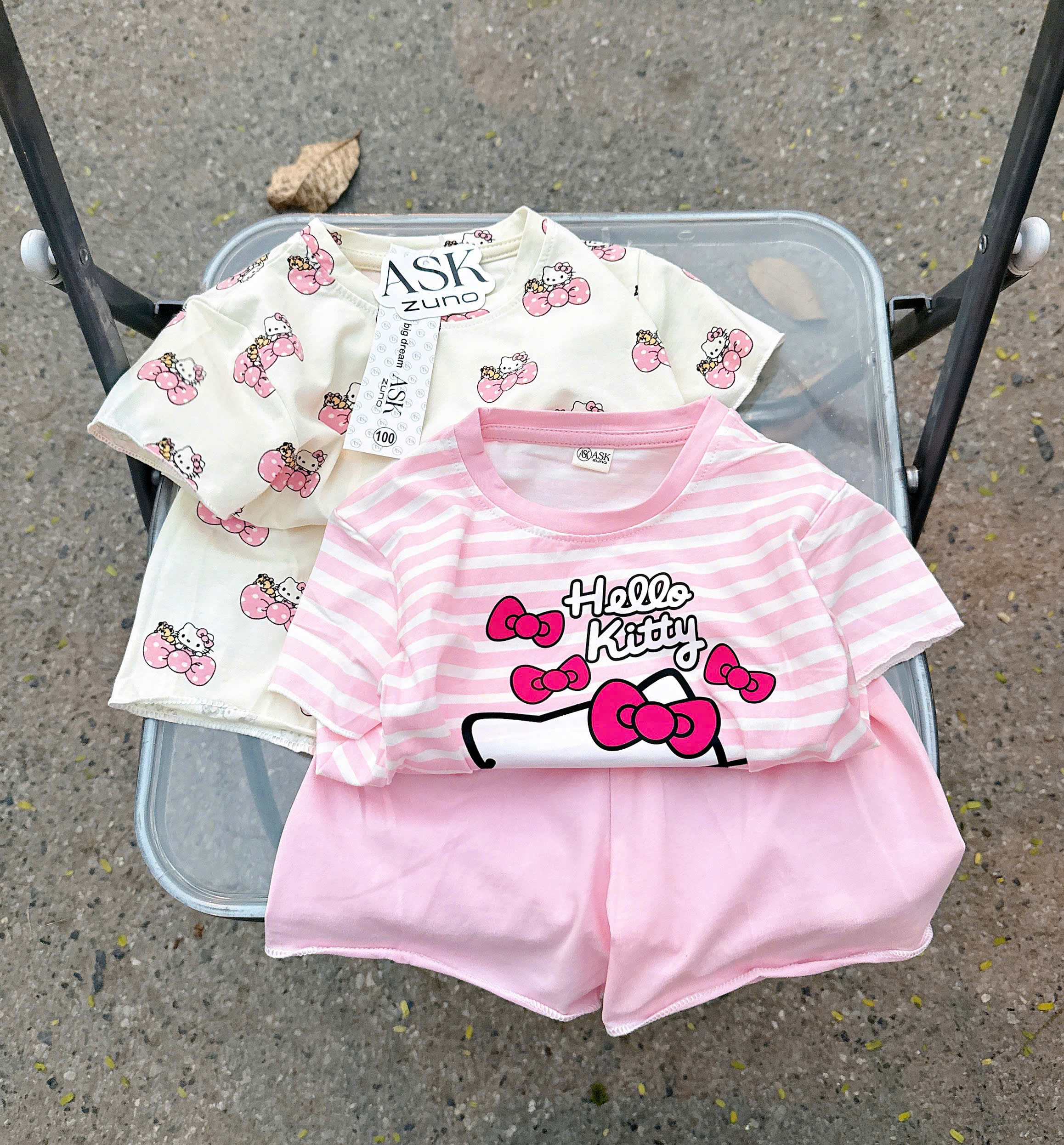 Xả S100 10-12kg:SÉT 2 BỘ COTTON CỘC TAY KITTY HỒNG - BE NƠ VNXK HG3