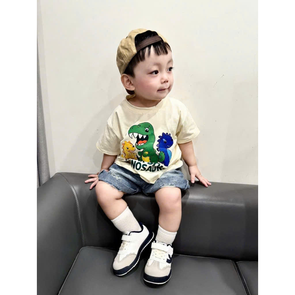 Xả S140 20-23kg: Sét áo cotton khủng long quần jean bé trai VNXK