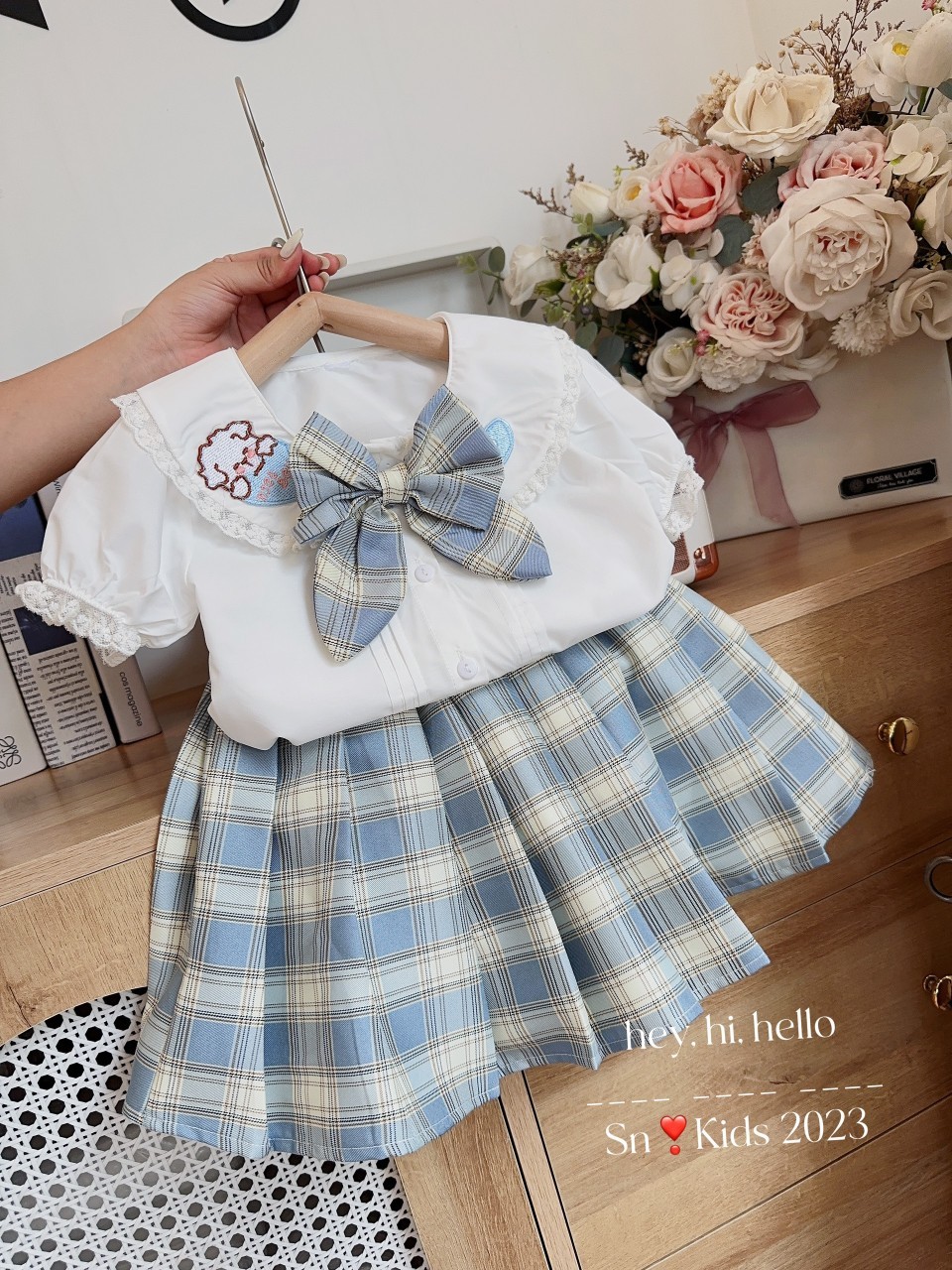 Xanh S1 10-12kg: Sét áo sơ mi phối nơ chân váy kẻ HG4