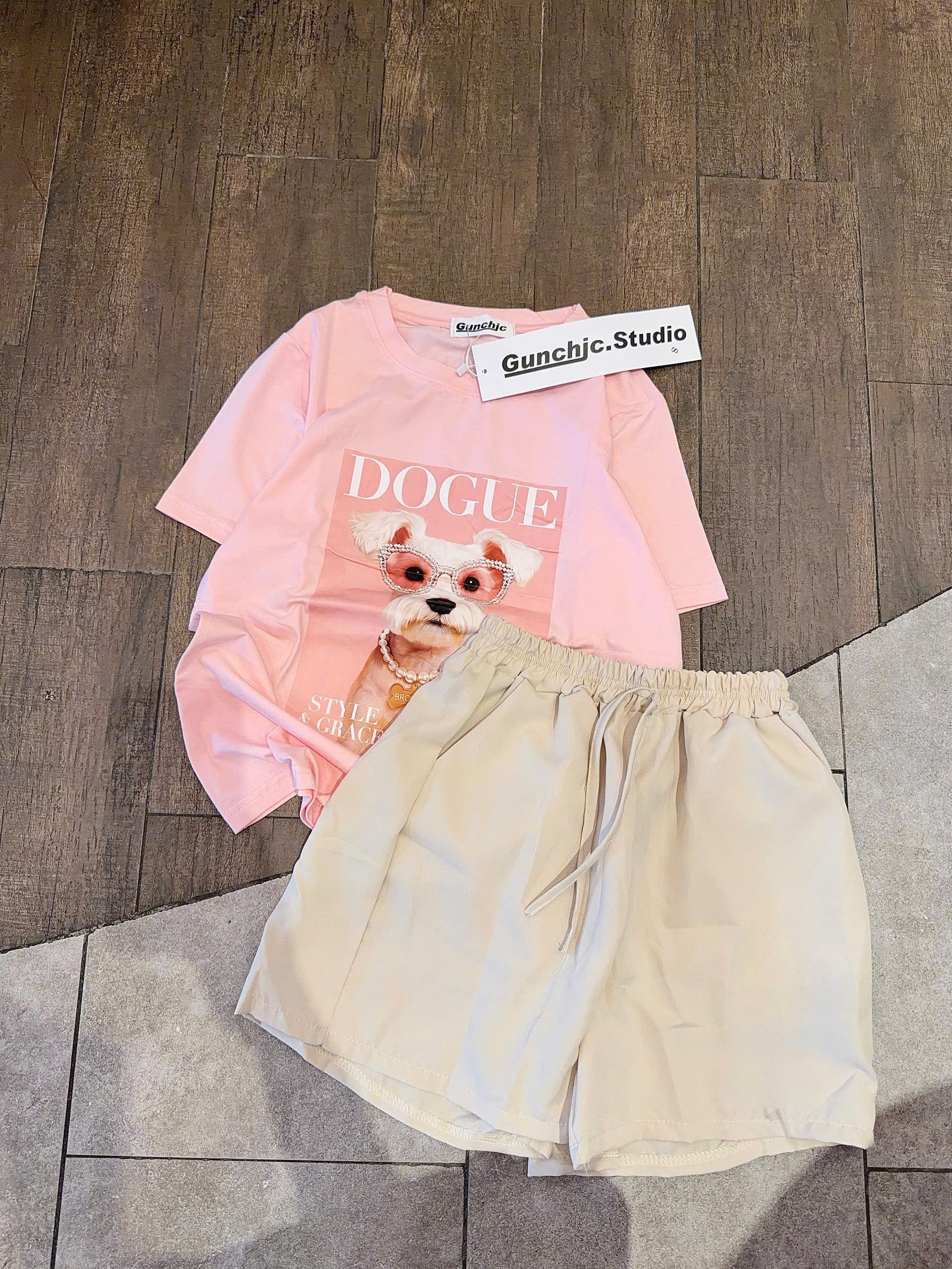 Sét áo cotton hồng DOGUE quần kem nữ