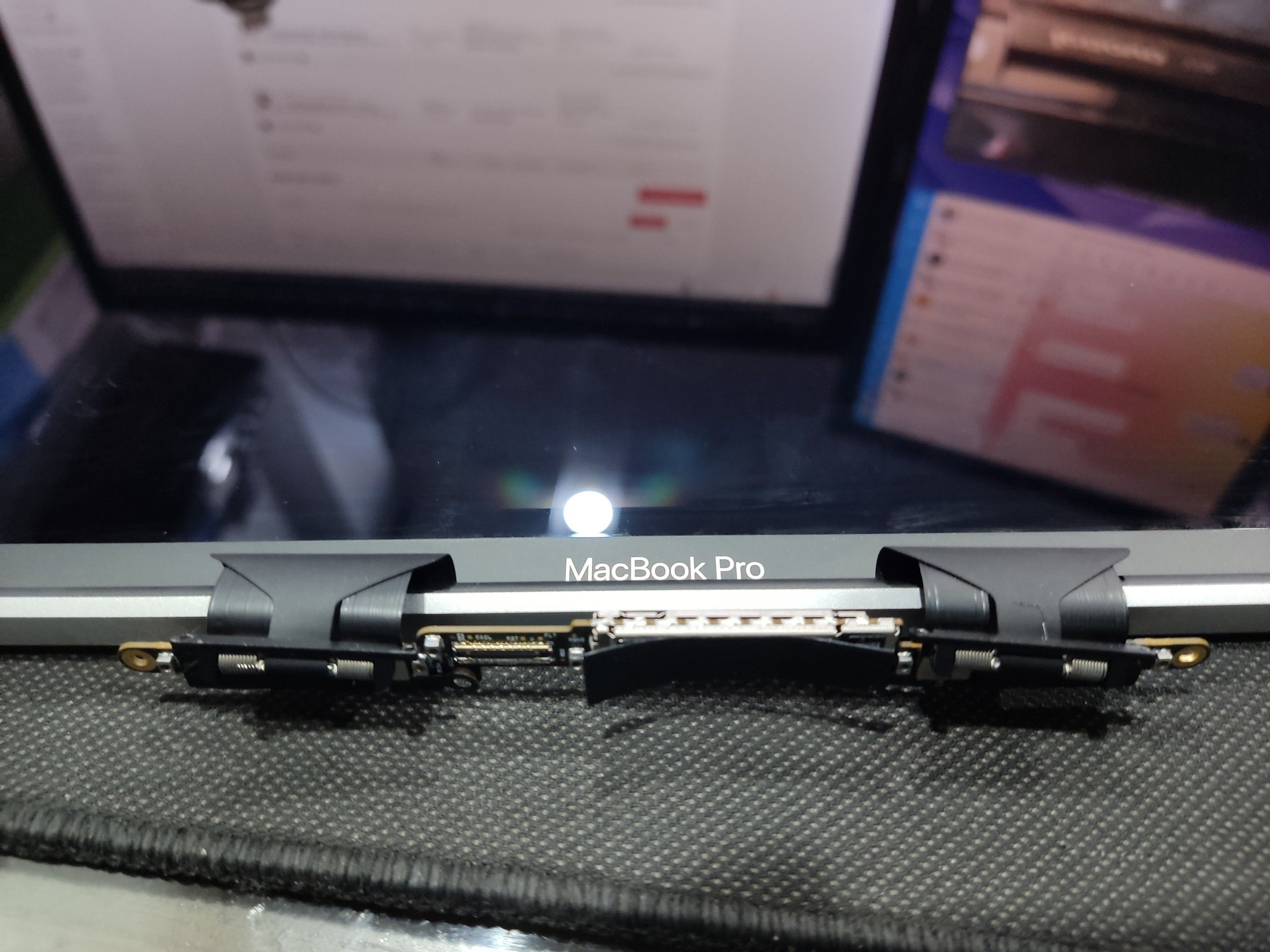 Cụm Màn MACBOOK PRO 2018 2019 2020 - A2251 A2159 A1989 A2289 MXK32, MXK42, MXK62, MXK72 MWp42, MPW52, MPW72 Hàng Tháo máy đẹp 95%