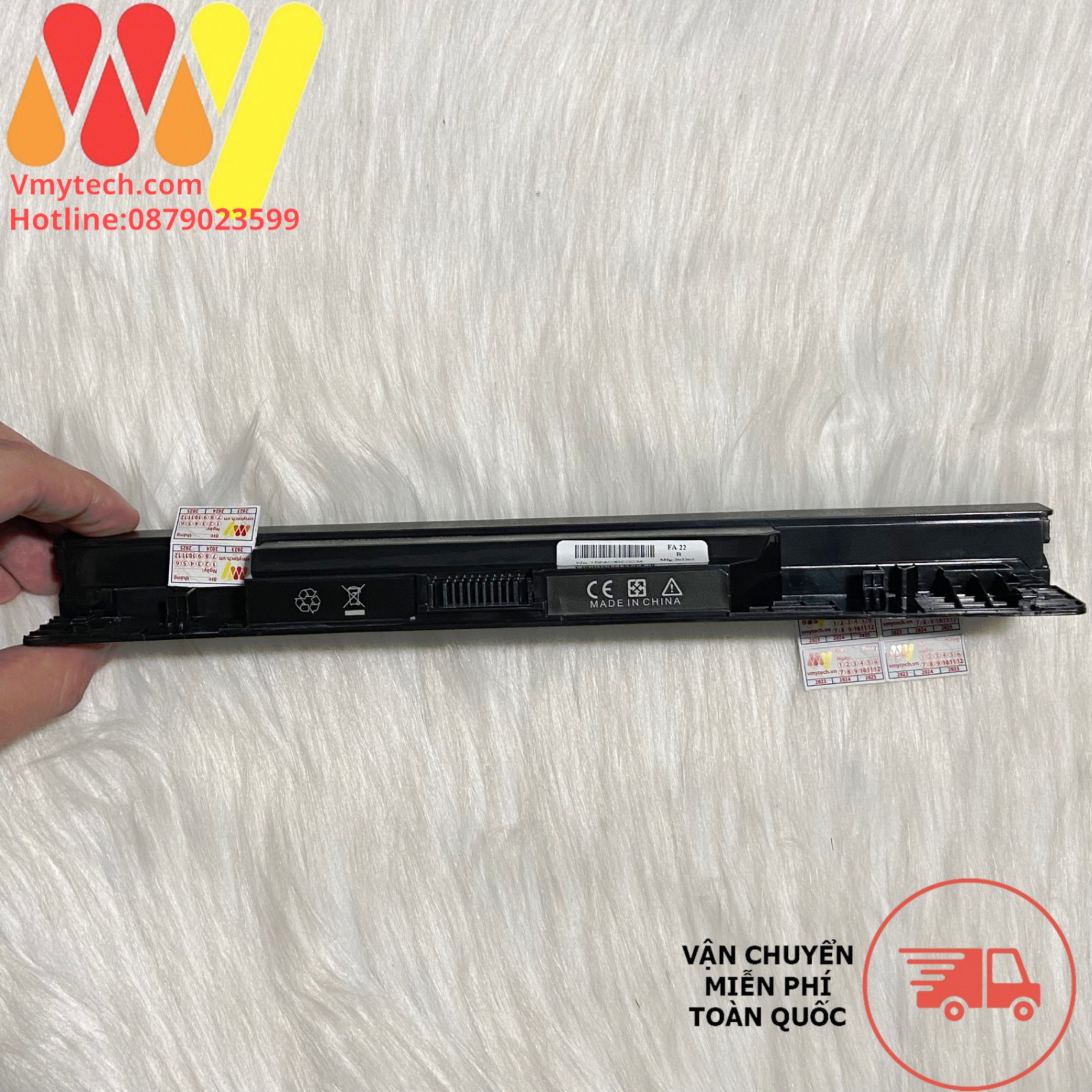 Pin Laptop Dell Inspiron 1464 1564 1764 1750