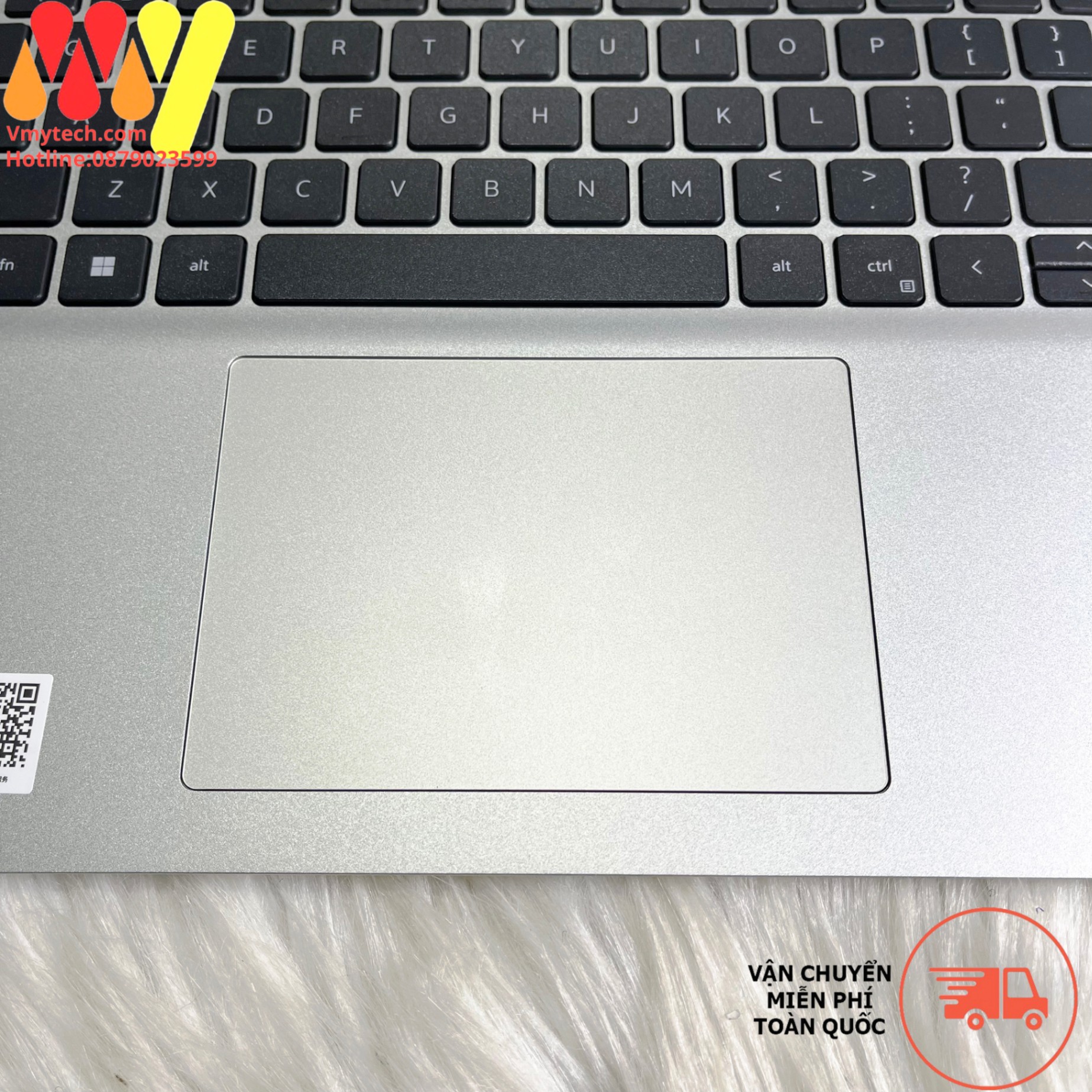 Dell inspiron 3530 i3-N305/8GB/256GB/15.6 FHD 120hz