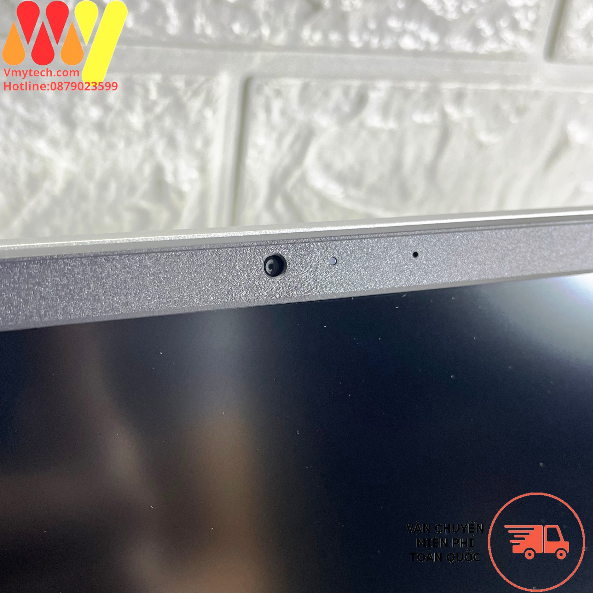 Dell inspiron 3530 i3-N305/8GB/256GB/15.6 FHD 120hz