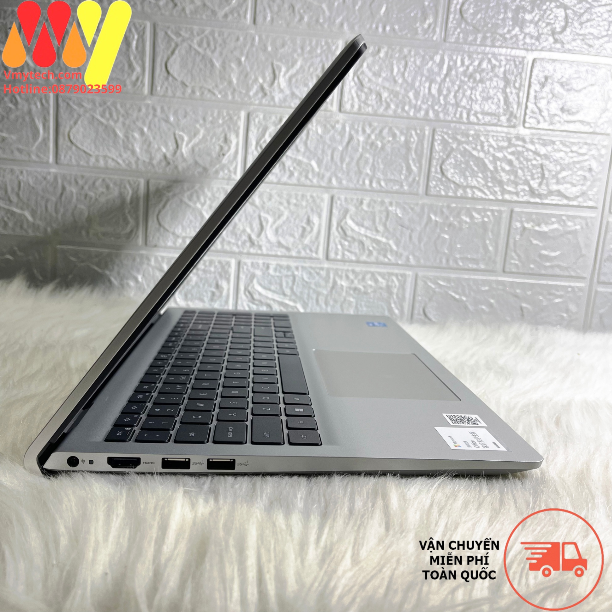 Dell inspiron 3530 i3-N305/8GB/256GB/15.6 FHD 120hz