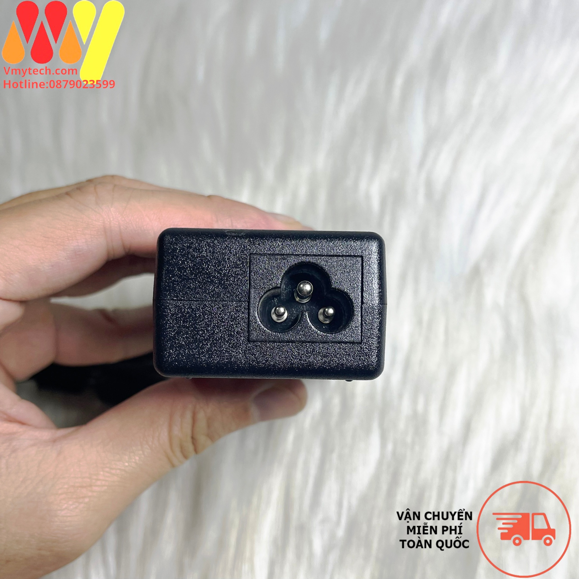 Acer 19V - 3.42A chân Thường: 5.5mm x 1.7mm OEM