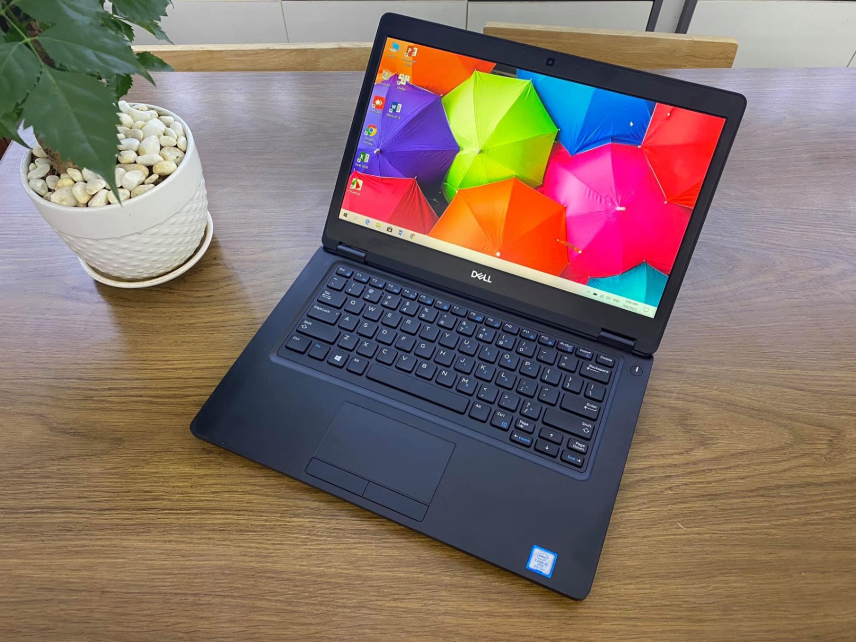 Laptop Dell Latitude 5490, E5490 dùng cho văn phòng, Core i5,Ram 8gb, ổ cứng SSD 256gb, Màn 14 FHD,máy tính zin lướt 99%