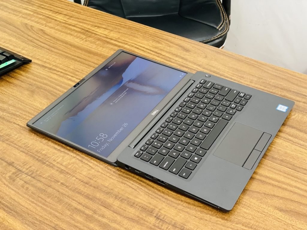 Dell 7400 mẫu cao cấp giá tốt, Core i7, Ram 8gb, màn 14 FullHD, ổ cứng SSD 256gb, máy tính xách tay lướt 99% zin