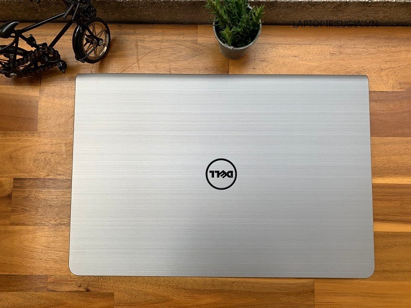 Dell 5557 Core i7 zin cao cấp, Ram 4gb, Ổ cứng SSD 128gb, màn 15.6 HD, cạc rời VGA, máy tính văn phòng lướt 99%