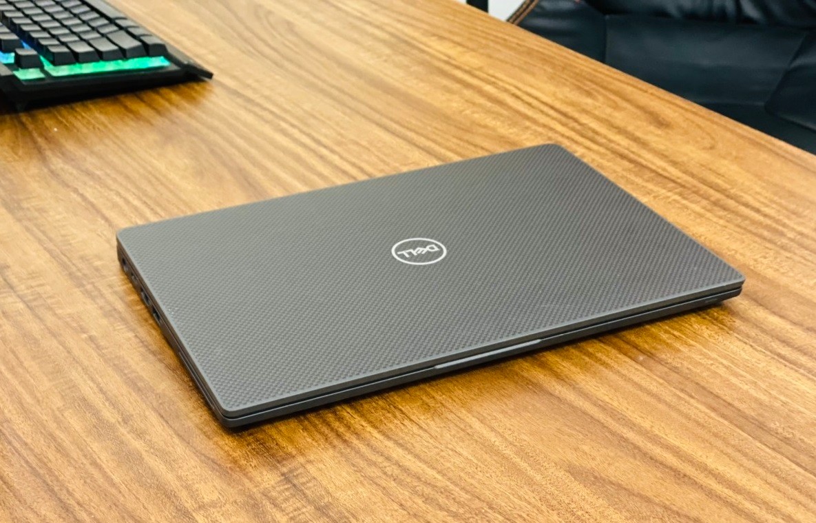 Dell 7400 mẫu cao cấp giá tốt, Core i7, Ram 8gb, màn 14 FullHD, ổ cứng SSD 256gb, máy tính xách tay lướt 99% zin