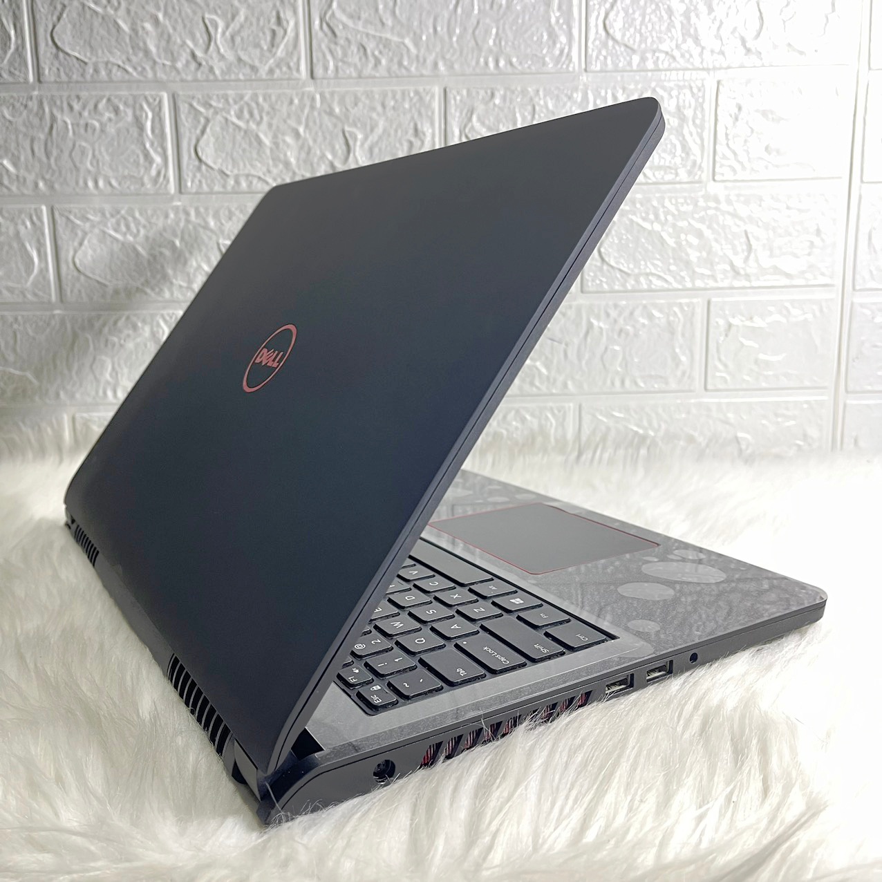 Inspiron 7559 ( i7-6700HQ, RAM 8G, SSD 128G + HDD 500G, VGA Nvidia GTX 960M- 4G, màn 15.6 inch Full HD ) Giá Rẻ, Uy Tín