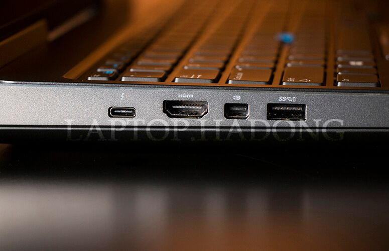 Precision 7520 máy trạm cấu hình cao, Core i7, Ram 8gb, ổ cứng SSD 256gb, cạc VGA M1200M, màn 15.6 FHD/IPS