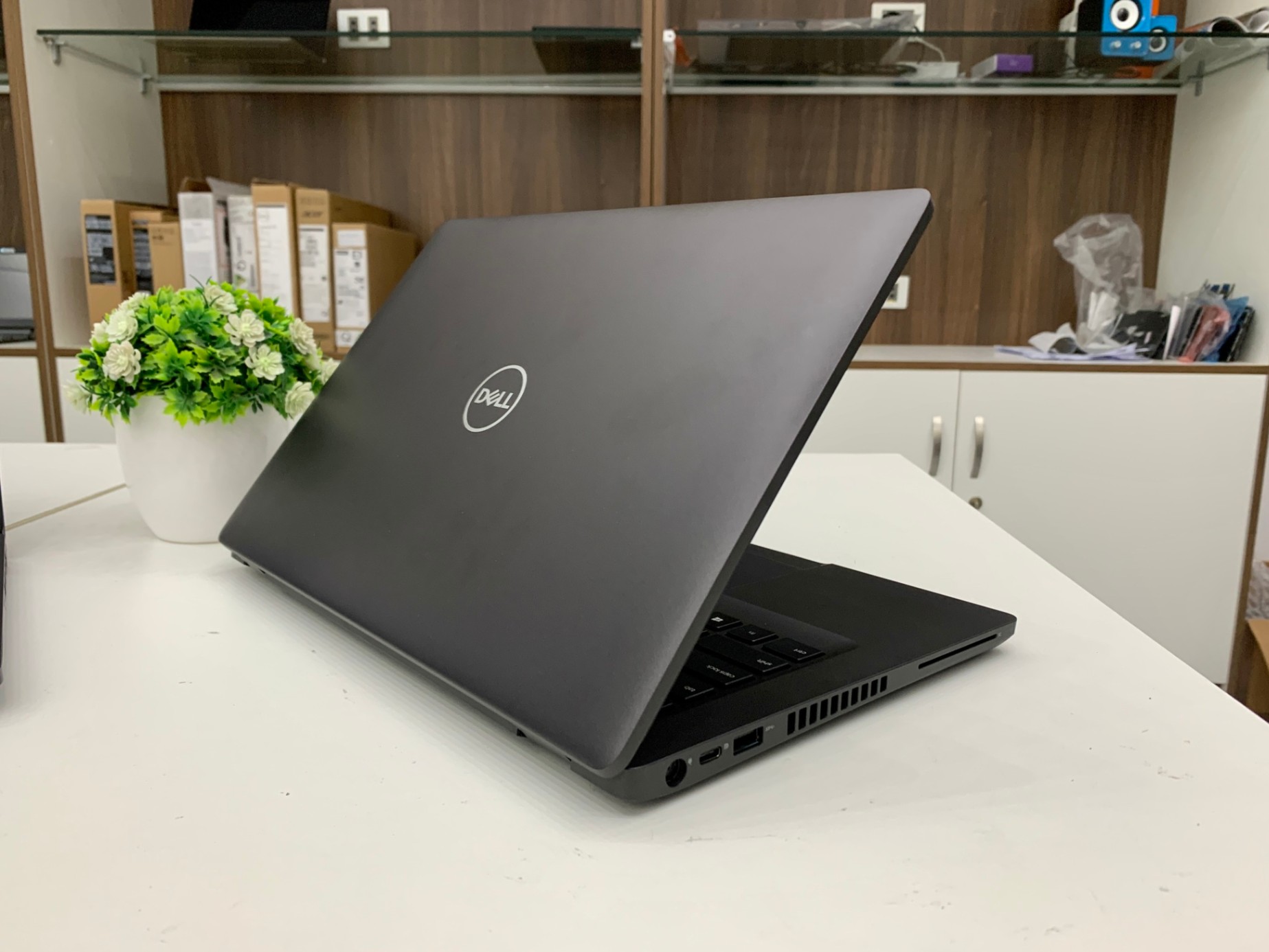 Laptop Dell 5400 i5 8365U/8gb/256gb/14