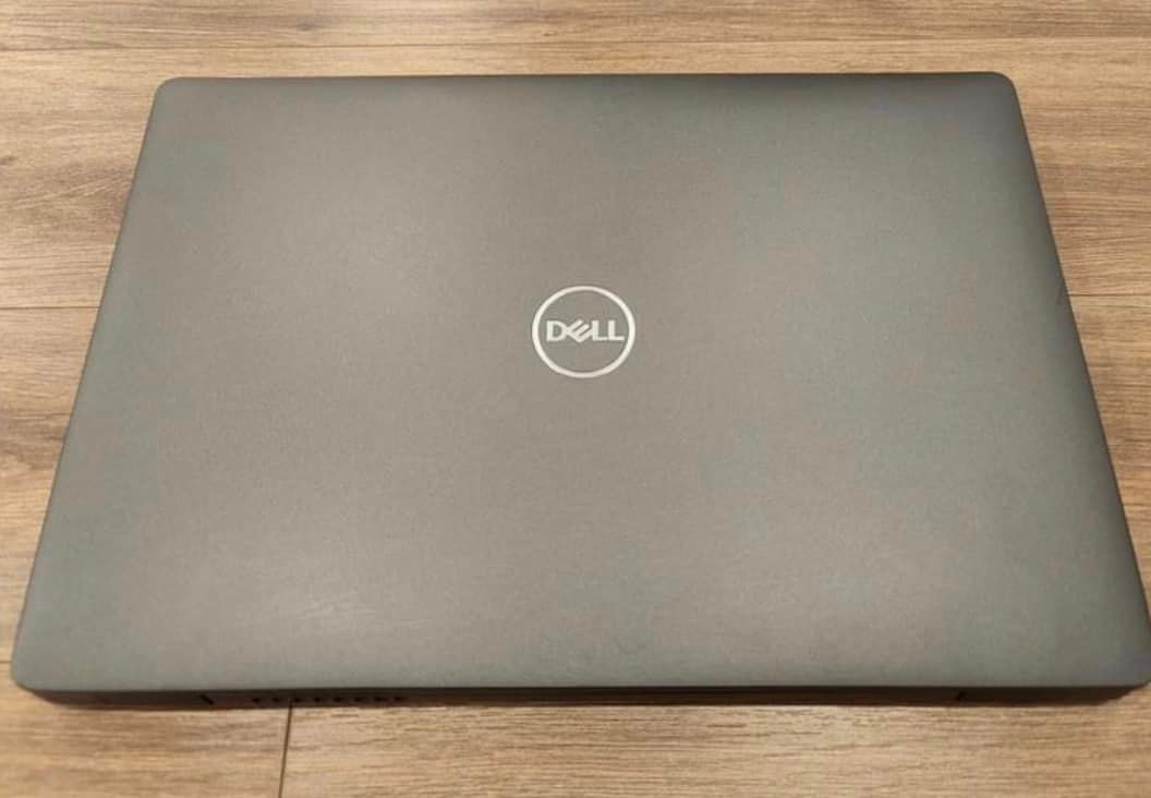 Laptop Dell 5400 i5 8365U/8gb/256gb/14