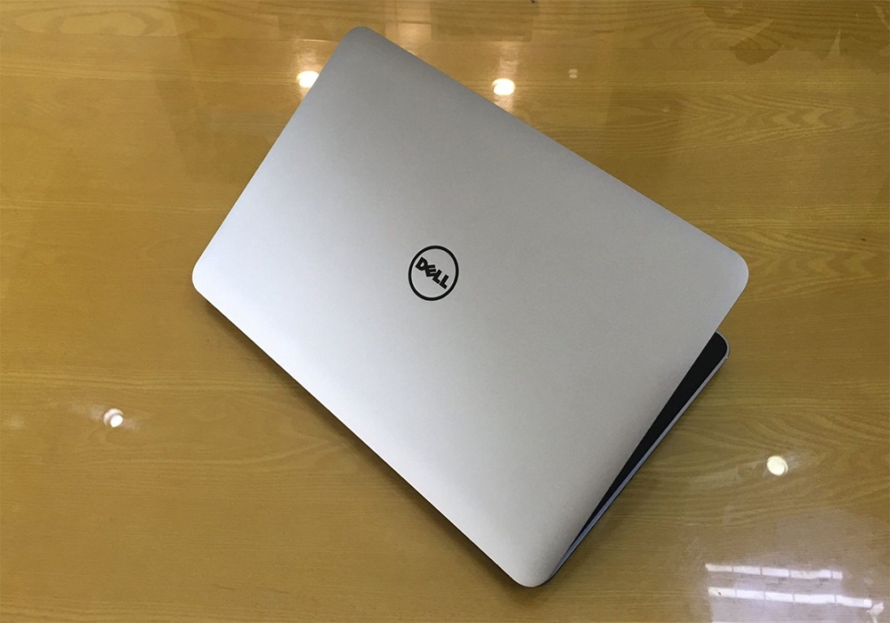 Dell 9530 cấu hình cao, Core i7, Ram 8gb, ổ cứng SSD 256gb, Cạc VGA rời, màn 15.6 FHD,máy tính văn phòng lướt 99%