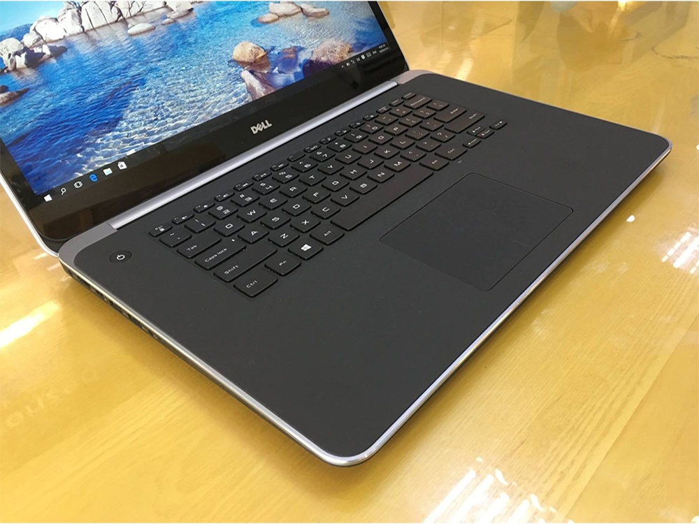 Dell 9530 cấu hình cao, Core i7, Ram 8gb, ổ cứng SSD 256gb, Cạc VGA rời, màn 15.6 FHD,máy tính văn phòng lướt 99%