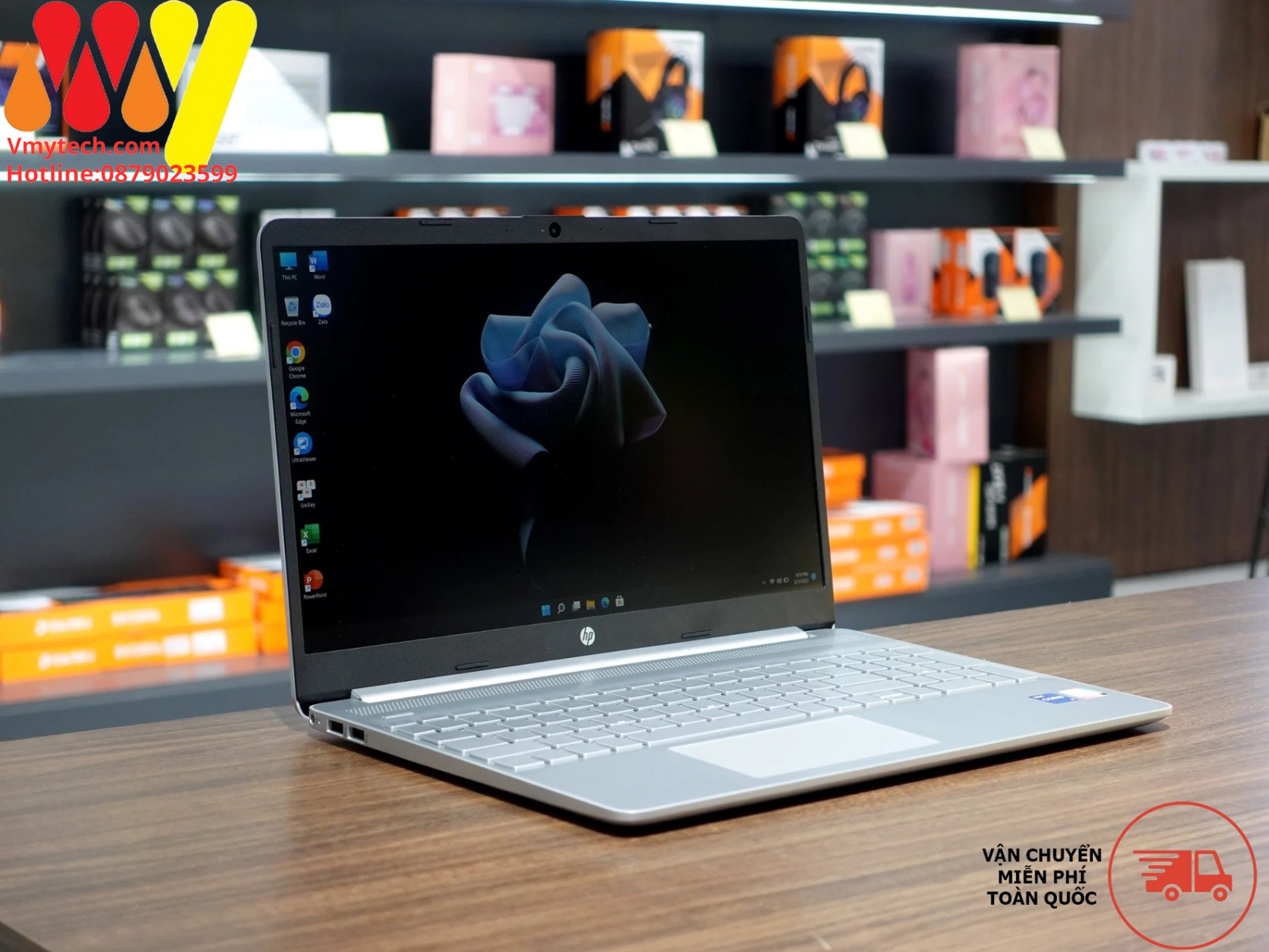 HP 15-DY5097NR 12th Gen Core i7-1255U, 16GB DDR4, 256GB SSD, Intel Iris Xe Graphics, 15.6