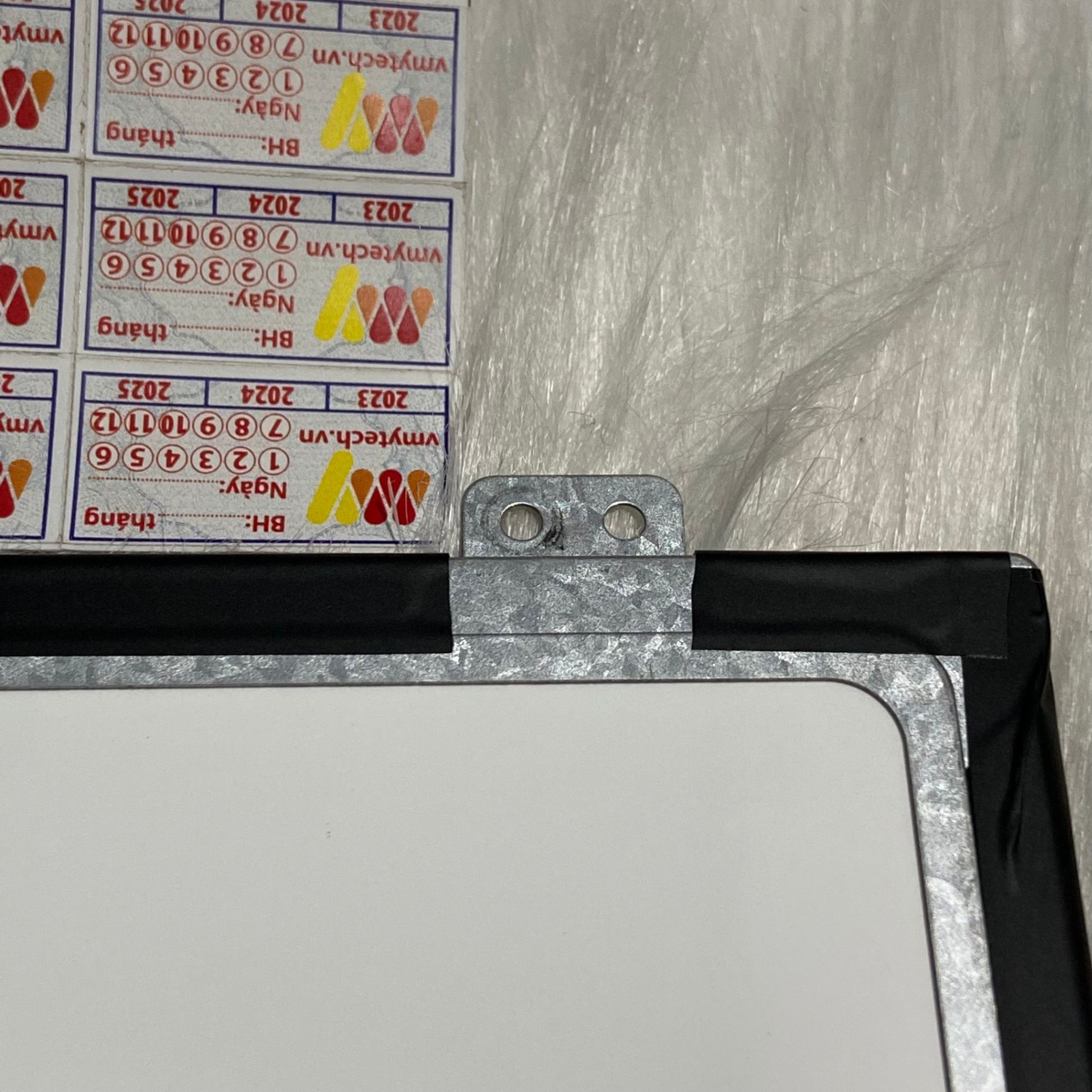 LCD 15.6 Mỏng/40 pin/viền to/có tai/HD/LN
